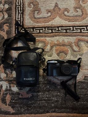 Vintage Olympus Stylus 35mm Compact Camera - Black
